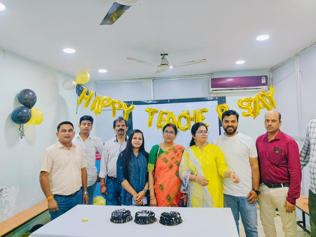 Image gallery marquee